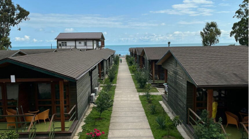 Отель Green terrace в г. Новый Афон терраса к морю.jpg