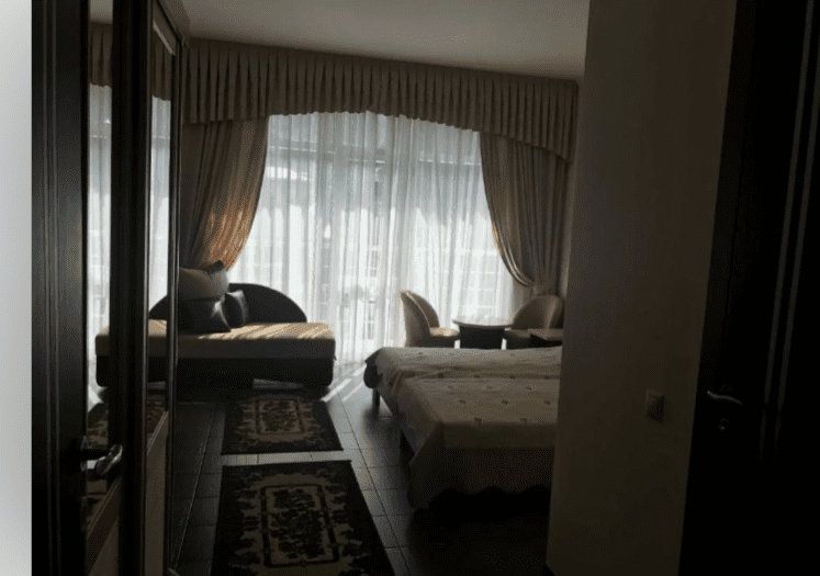 Отель Руслан в Гаграх, вид в номере.png