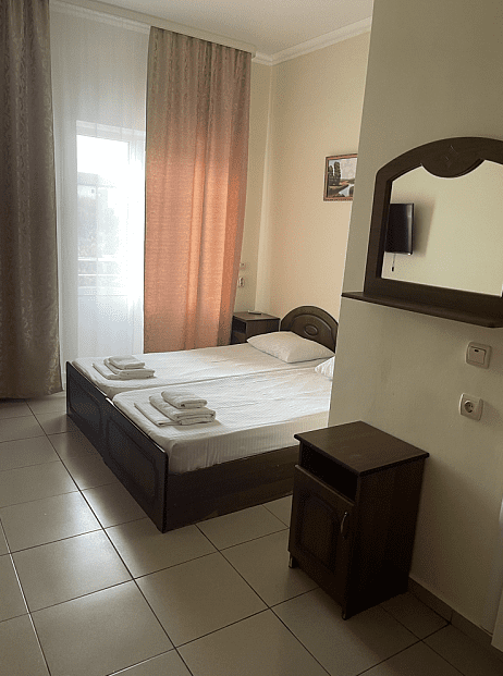 Отель София-двуспальная кровать.png Отель София-двуспальная кровать.png