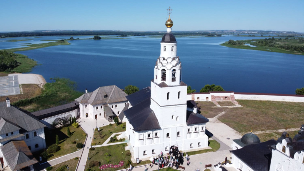 Успенский монастырь, Свияжск.jpg