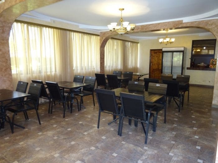 Отель Генерал Дбар , столовая.jpg Отель Генерал Дбар , столовая.jpg