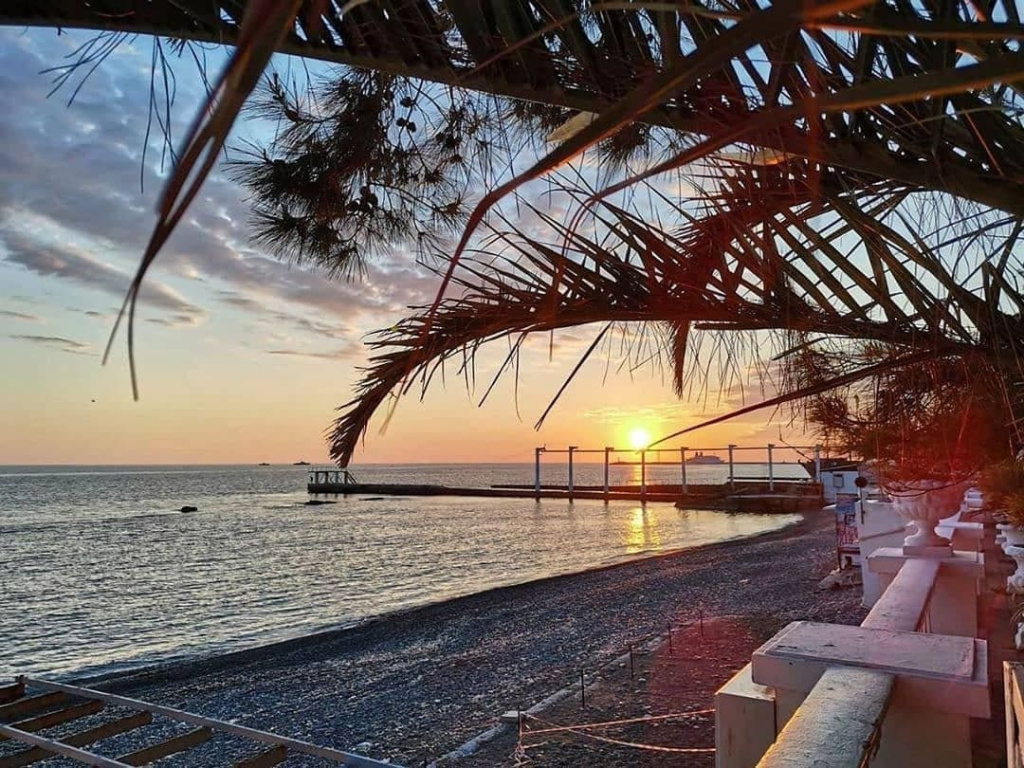 Адлер , пляж.jpg