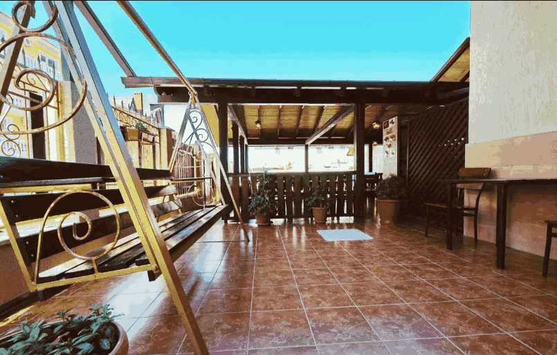 Гостевой дом Александрия на Добской- качели_15.png