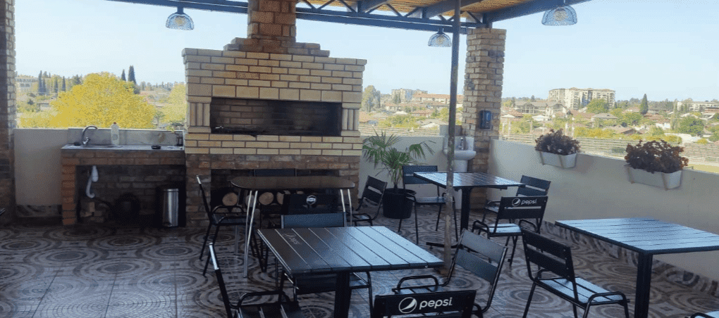 Вид на барбекю в отеле СанЗазила, Абхазия.png Вид на барбекю в отеле СанЗазила, Абхазия.png