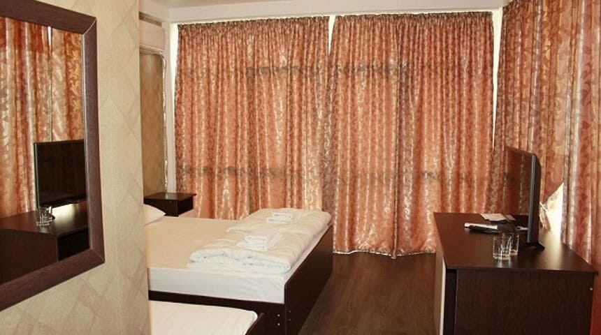 Отель Ашамта в Гагра , вид на номер.jpg Отель Ашамта в Гагра , вид на номер.jpg