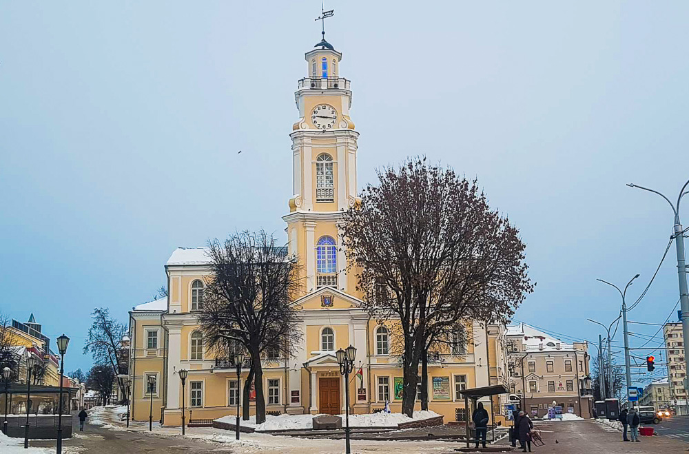 Витебская Ратуша зима.jpg