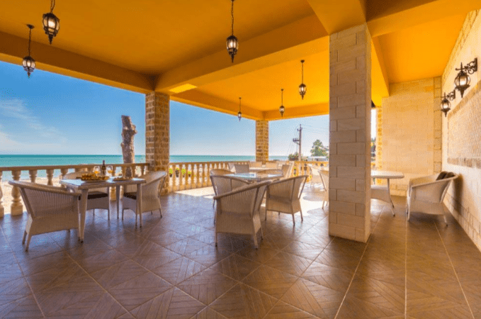 Терраса отельного комплекса Золотой Якорь.png Терраса отельного комплекса Золотой Якорь.png