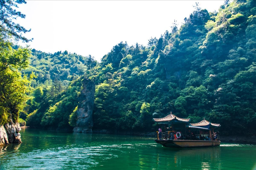 Озеро Баофэн.jpg