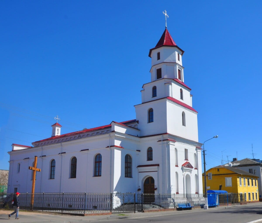 Костёл Рождества Пресвятой Девы Марии, Заславль.jpg