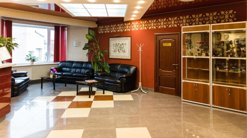 Гостиница Онежский замок -ресепшен.jpg