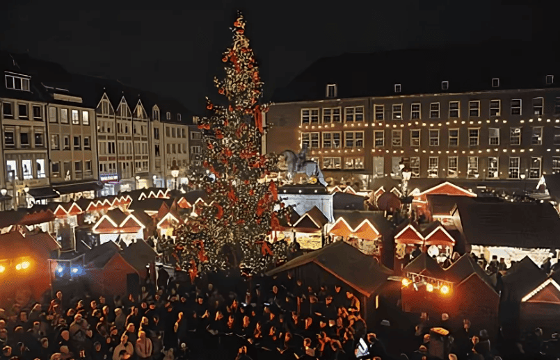 ДЮССЕЛЬДОРФ ярмарка в центре.png