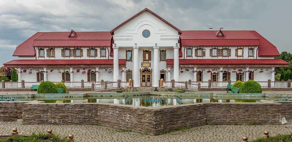 Белорусская этнографиеская деревня 19 века.jpg