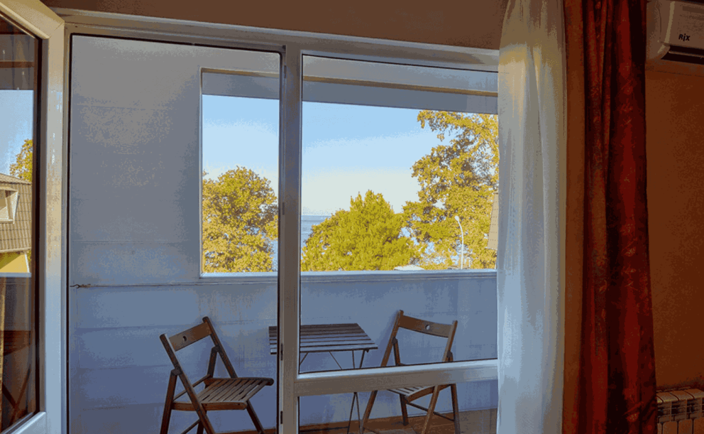 Гостевой дом ВатерЛоо в Большом Сочи вид из балкончика_6.png